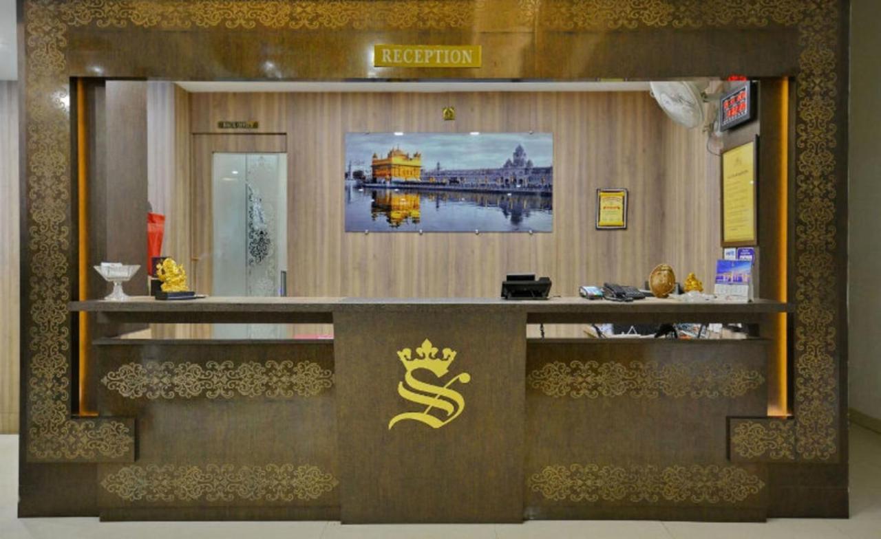 Hotel Samrat Джабалпур Екстериор снимка