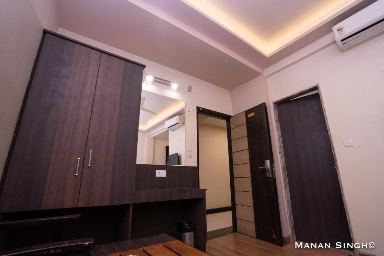 Hotel Samrat Джабалпур Екстериор снимка